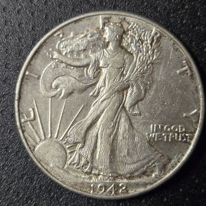 🗽 Vintage 1942 Walking Liberty Half Dollar – Silver Classic